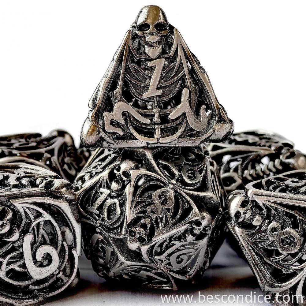 Nickle 3d Skull Metal Dice Set Nickle 3d Skull Metal Dice Set